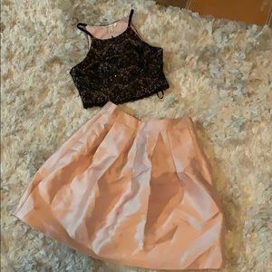 Adorable top with skirt